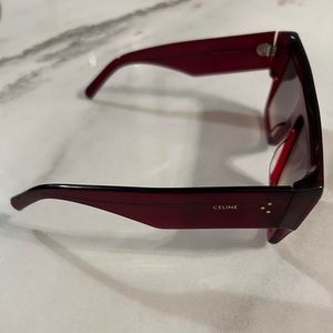 CELINE Women Luxury
Sunglasses CL400921
(Original Price $460)